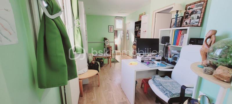 Maison - 95 m² - 5 pièces