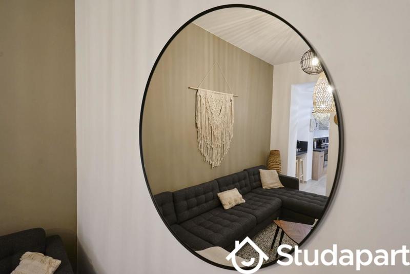 Chambre - 12 m² - 1 pièce