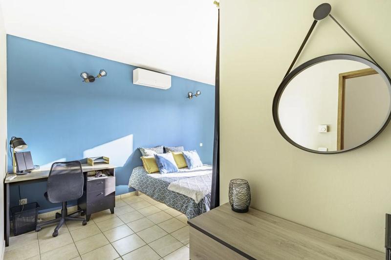 Maison - 200 m² - 6 pièces