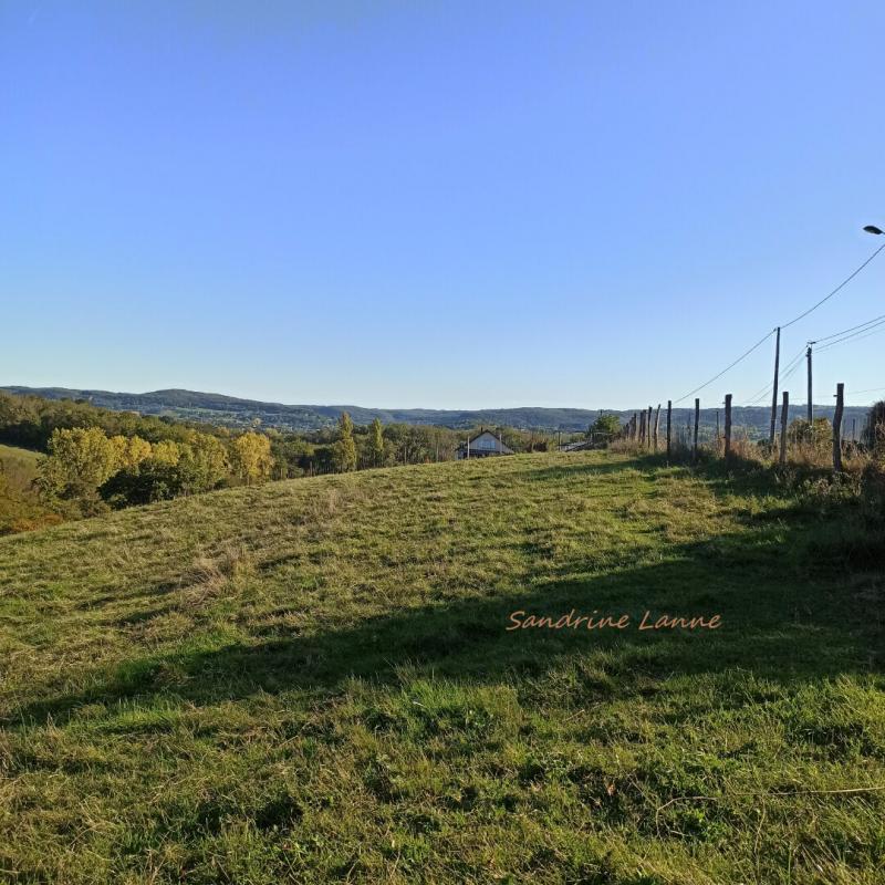 Terrain constructible - 1 973 m²