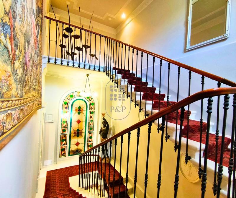 Hôtel particulier - 423 m² - 8 pièces