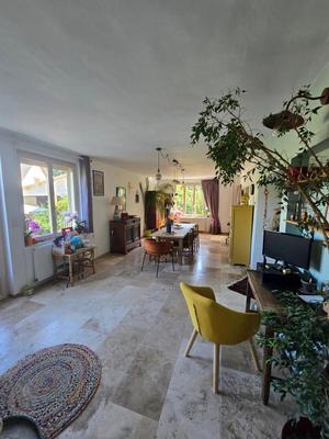 Maison - 167 m² - 7 pièces