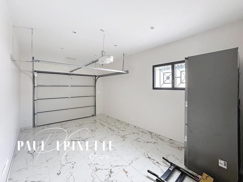 Maison - 94 m² - 5 pièces