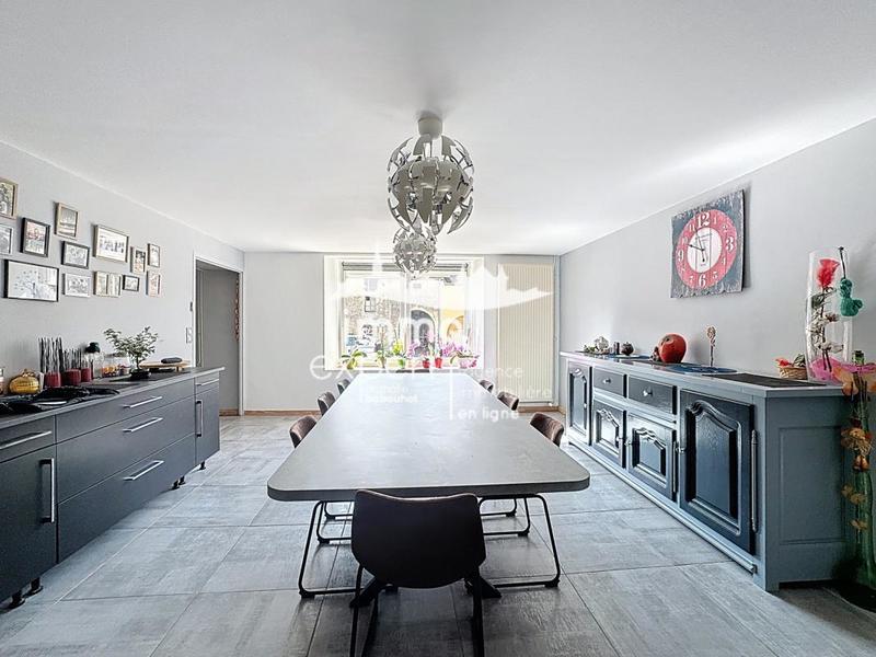 Maison - 168 m² - 6 pièces