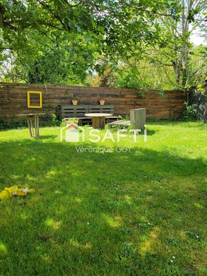 Maison - 160 m² - 8 pièces