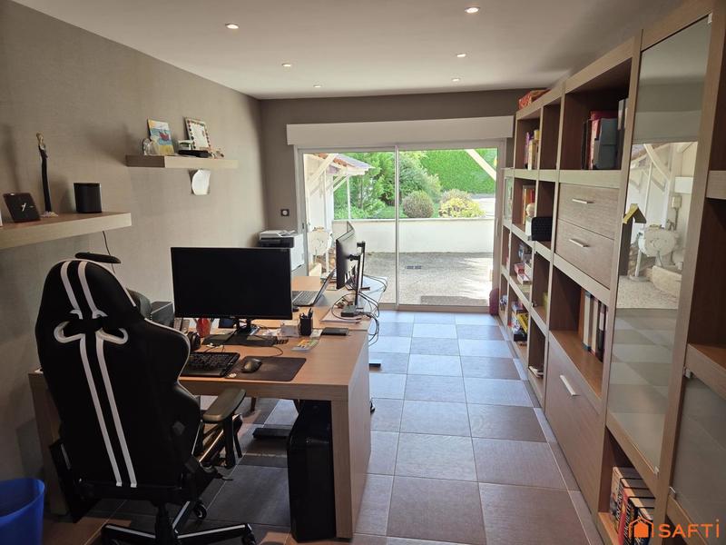 Maison - 293 m² - 9 pièces