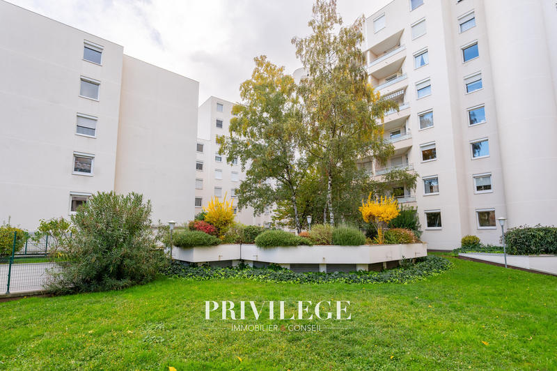 Appartement - 117 m² - 5 pièces