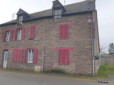 Maison - 150 m² - 8 pièces
