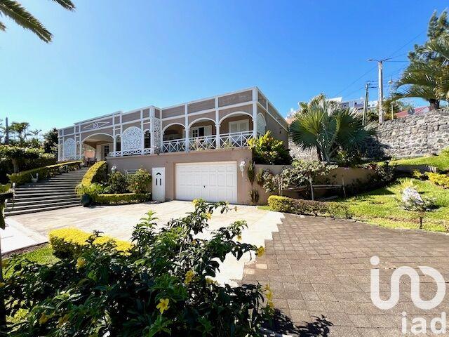 Maison - 157 m² - 7 pièces