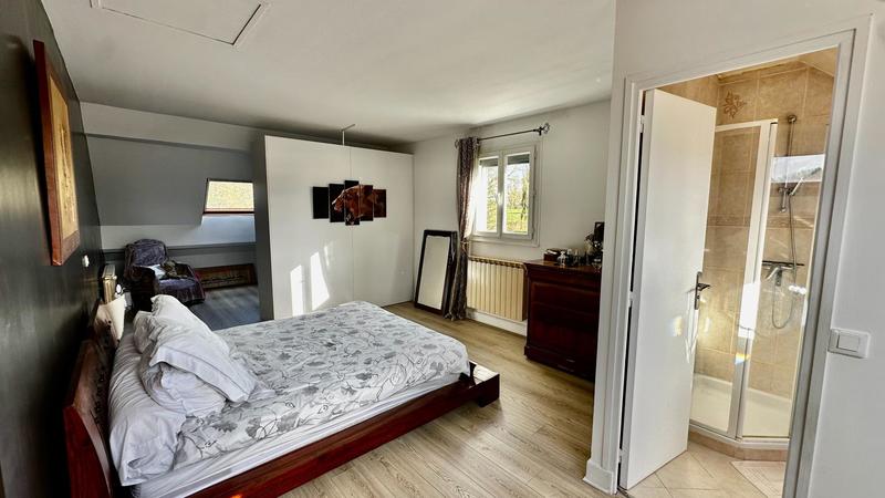 Maison - 186 m² - 6 pièces