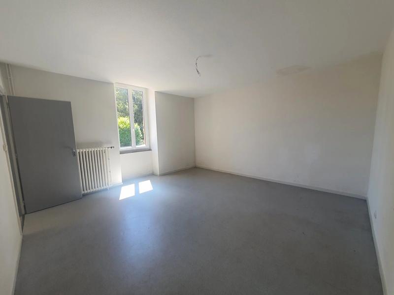 Appartement - 100 m² - 3 pièces