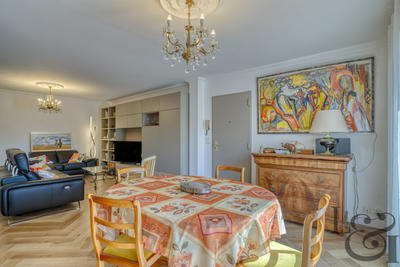 Appartement - 83 m² - 3 pièces