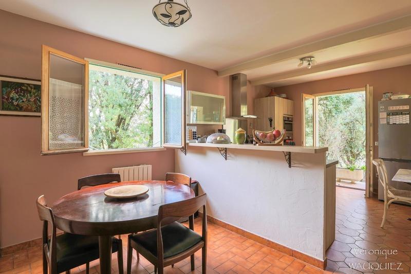 Maison - 200 m² - 9 pièces