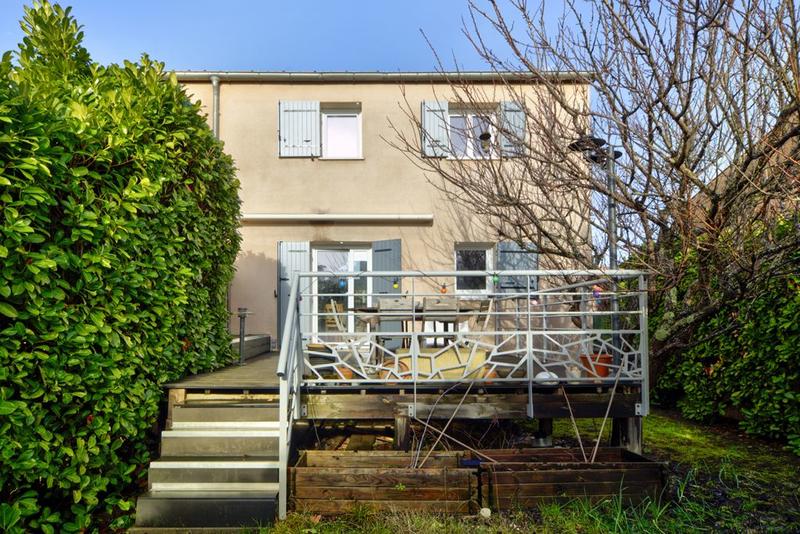 Maison - 95 m² - 6 pièces