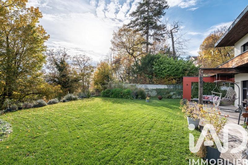 Maison - 156 m² - 8 pièces