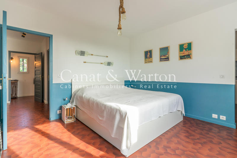 Villa - 200 m² - 6 pièces