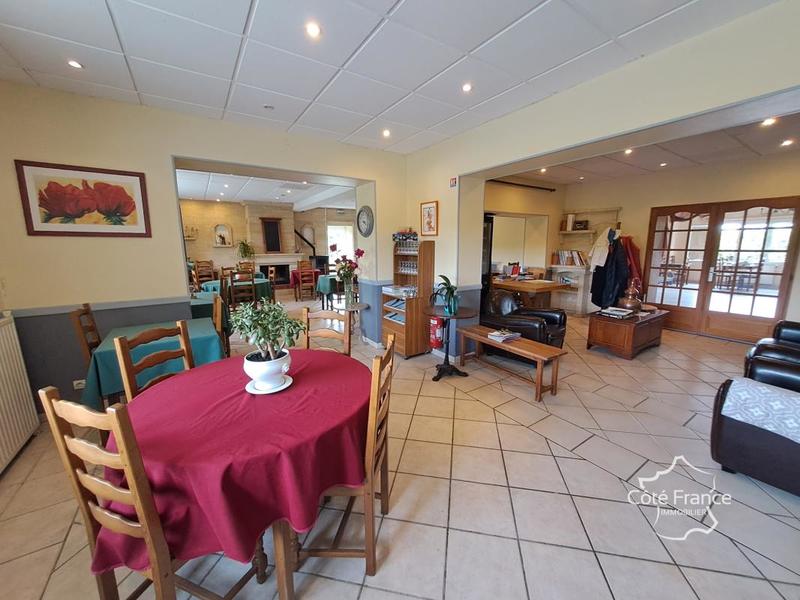 Maison - 217 m² - 7 pièces