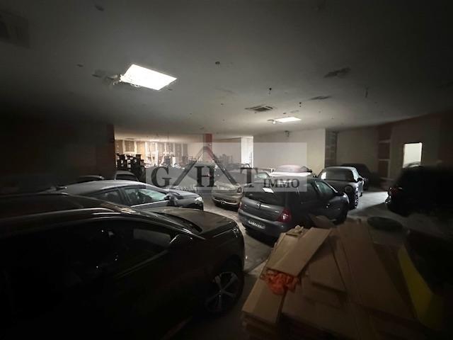 Entrepôt - 1 200 m²