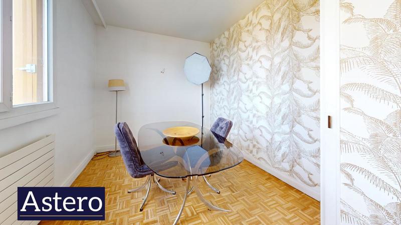 Appartement - 81 m² - 2 pièces