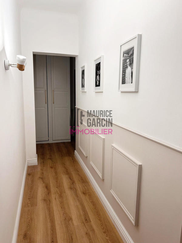 Maison - 180 m² - 6 pièces