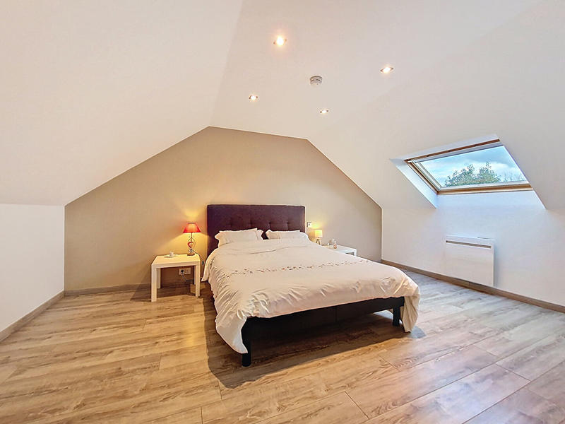 Maison - 162 m² - 8 pièces