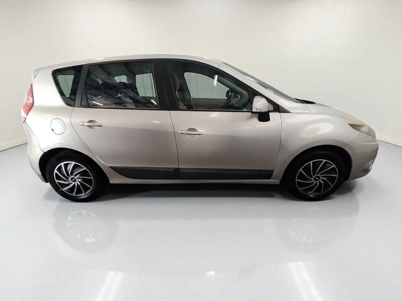 Renault Scénic 1.9 Dci 130