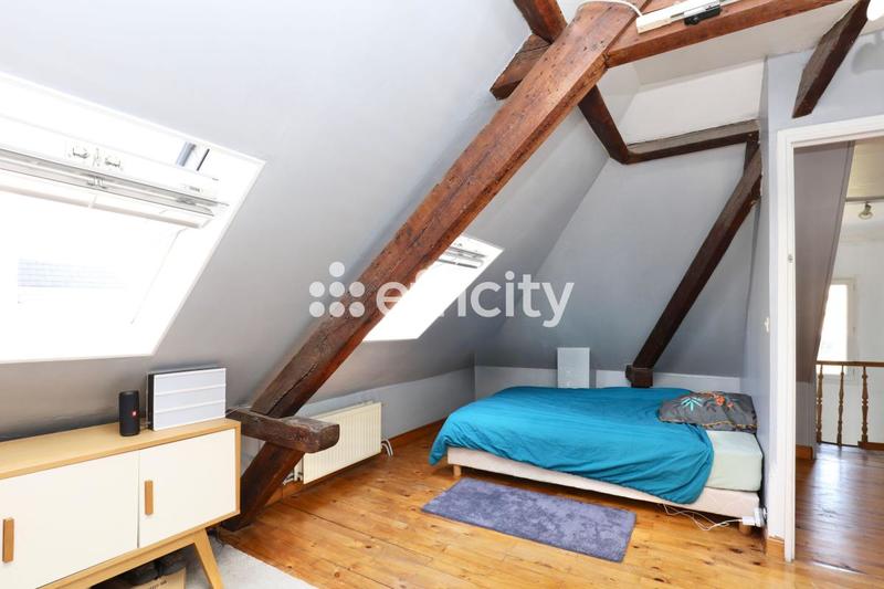 Maison - 145 m² - 6 pièces