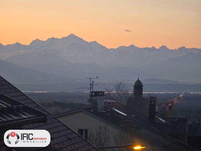 Maison - 252 m² - 8 pièces