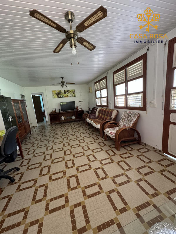 Maison traditionnelle - 94 m² - 4 pièces