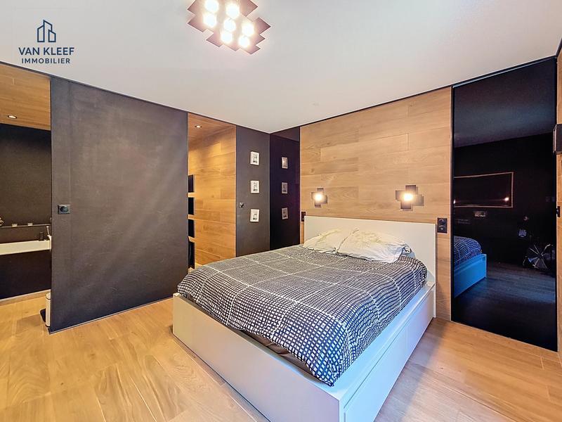 Appartement - 102 m² - 3 pièces