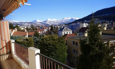 Appartement - 82 m² - 4 pièces