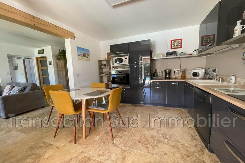 Propriété - 235 m² - 10 pièces