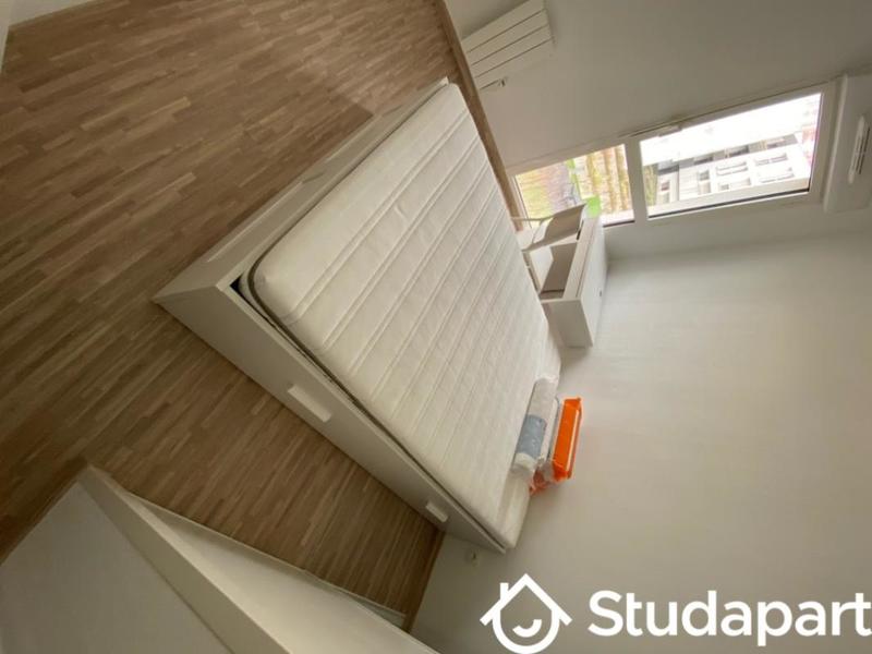 Chambre - 10 m² - 1 pièce