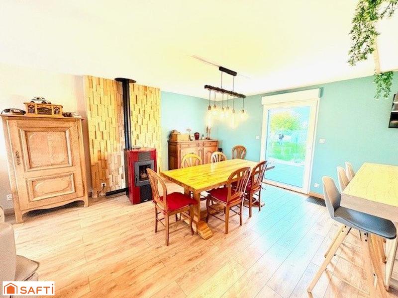 Maison - 90 m² - 5 pièces