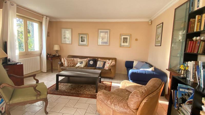 Maison - 176 m² - 7 pièces