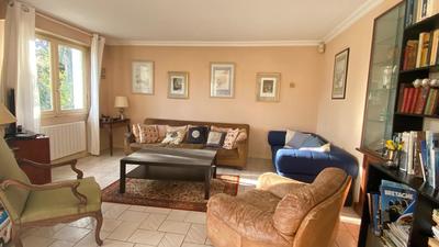 Maison - 176 m² - 7 pièces