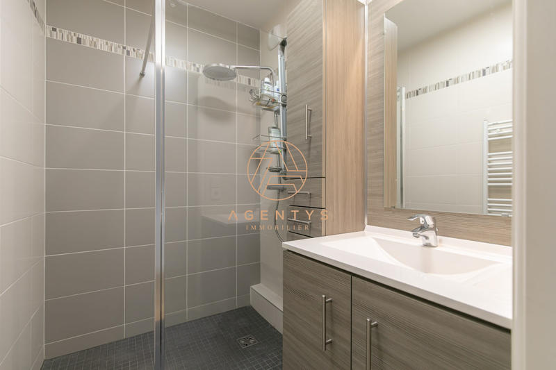 Appartement - 91 m² - 5 pièces