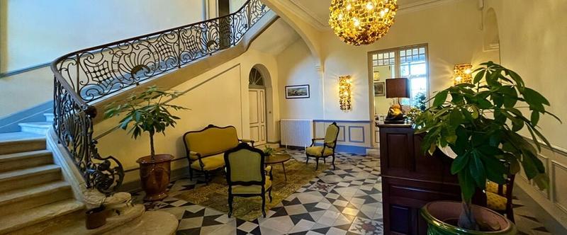 Manoir - 1 450 m² - 40 pièces