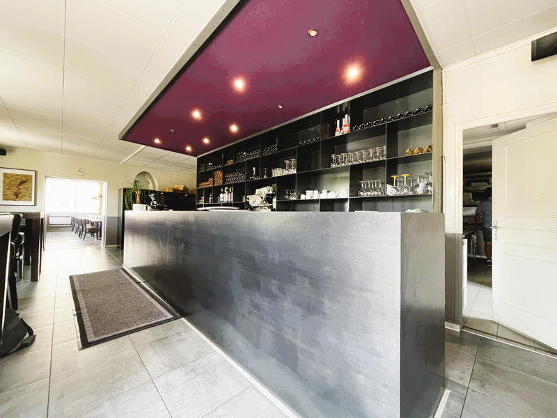 Maison - 352 m² - 10 pièces