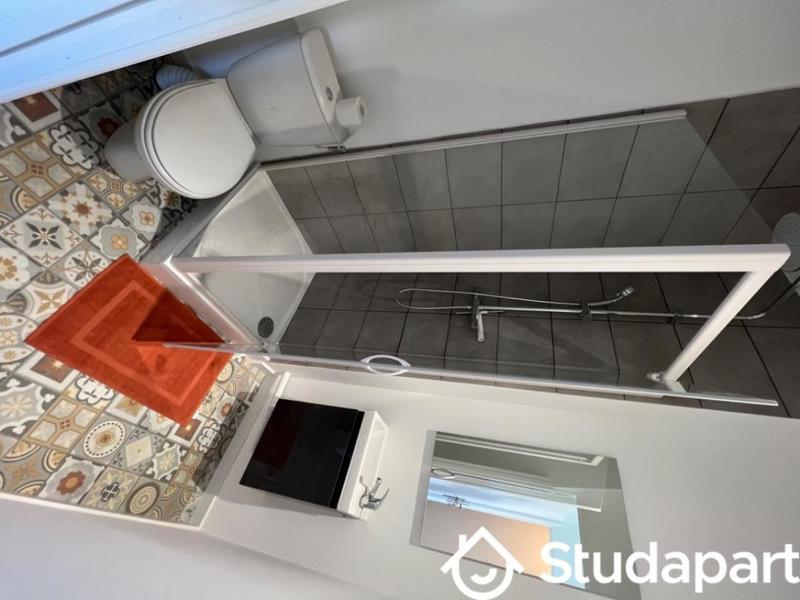 Chambre - 12 m² - 1 pièce