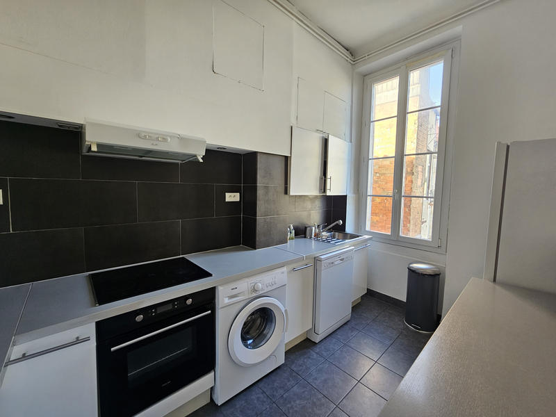 Appartement - 85 m² - 3 pièces