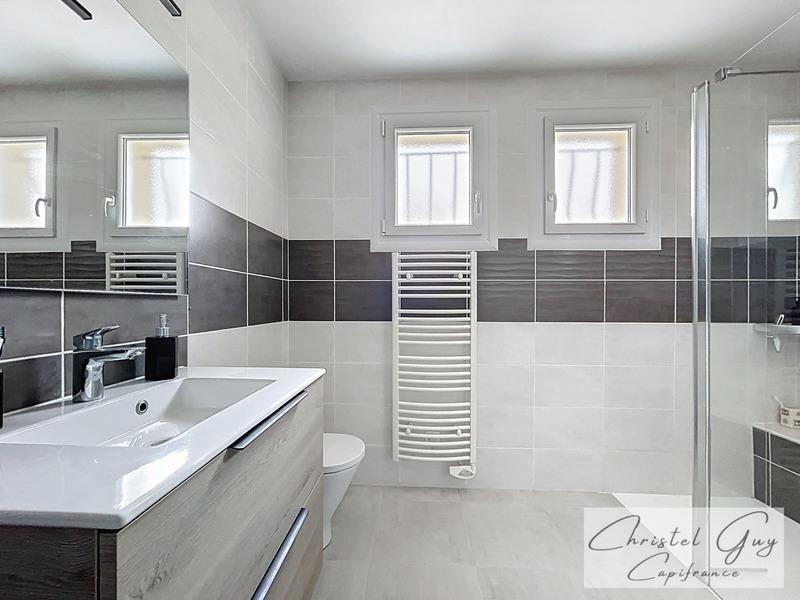 Maison - 94 m² - 4 pièces