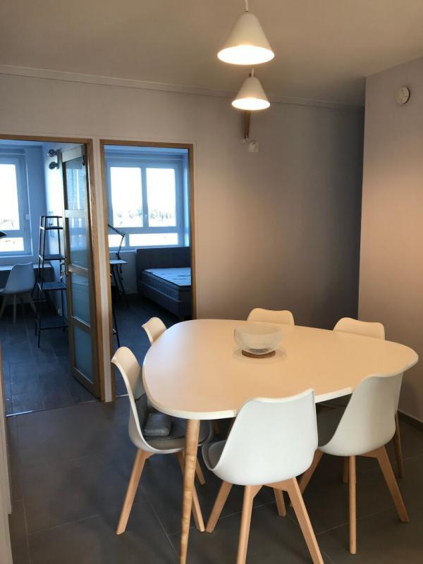 Appartement - 95 m² - 6 pièces