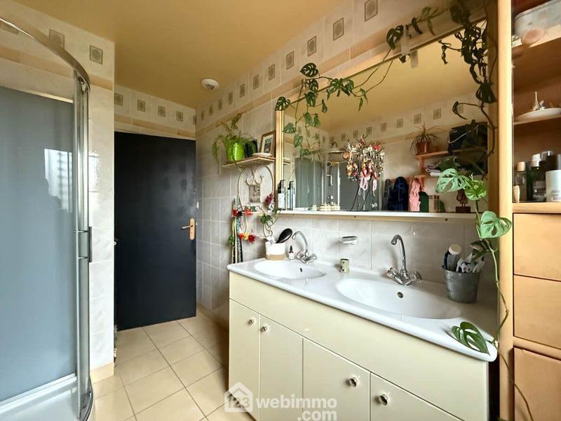 Maison - 94 m² - 5 pièces