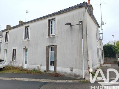 Maison - 156 m² - 8 pièces