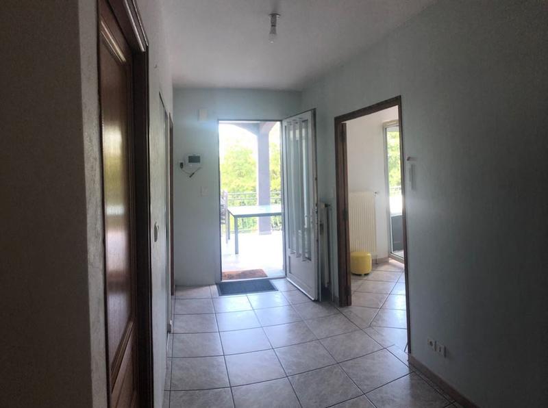 Maison traditionnelle - 180 m² - 7 pièces