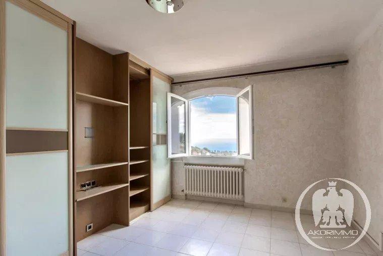 Appartement - 300 m² - 8 pièces