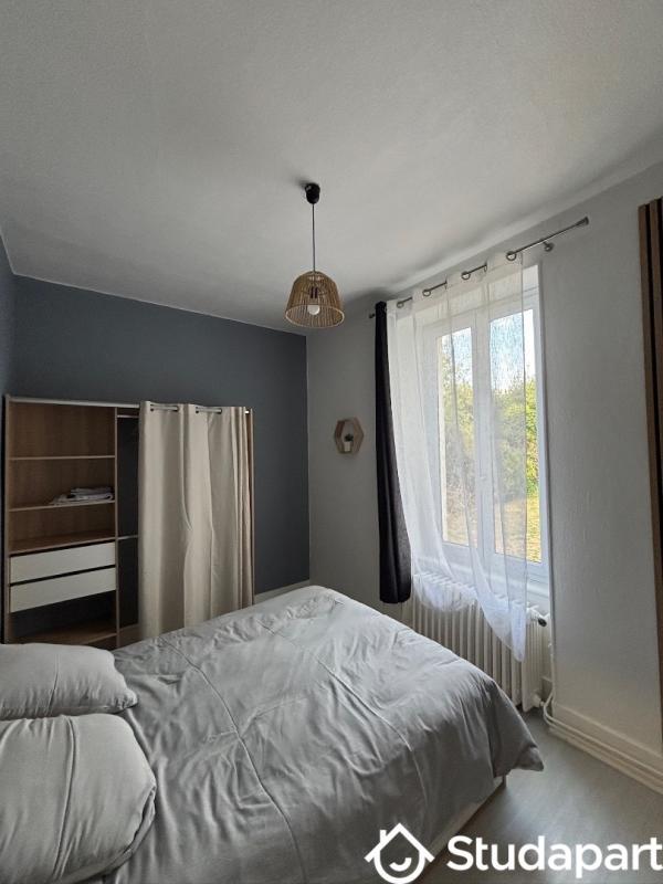 Chambre - 85 m² - 1 pièce