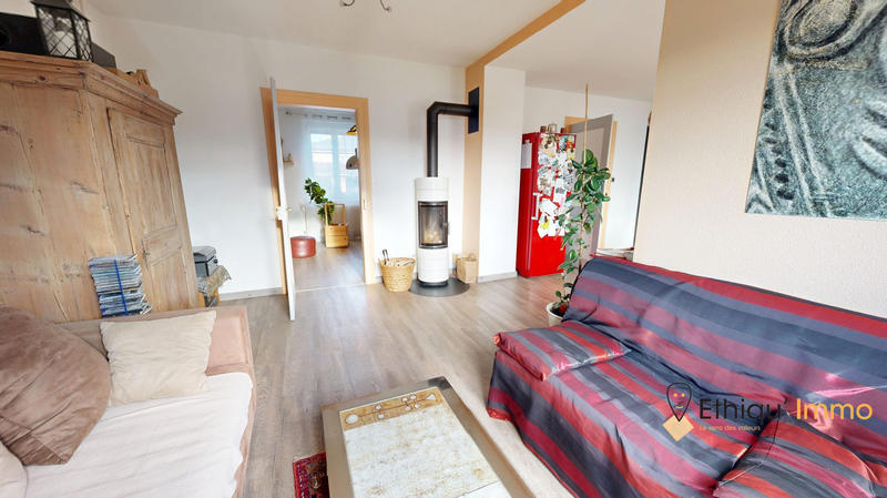 Maison - 89 m² - 5 pièces