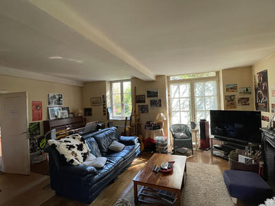 Maison - 177 m² - 7 pièces